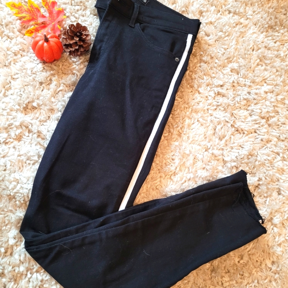 Express Black Pin Stripe Leggings